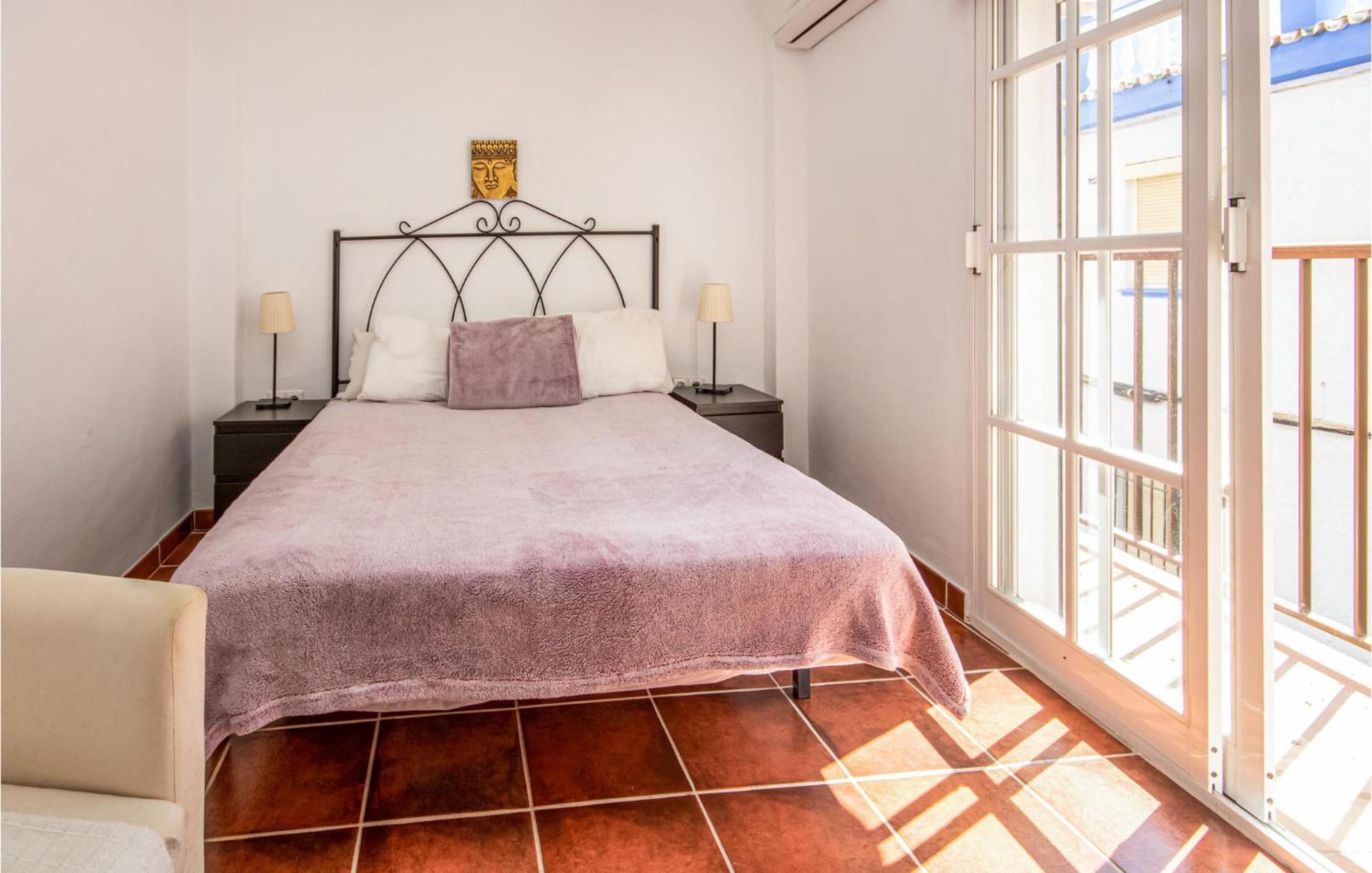 Stunning Apartment In Fuengirola With Wifi エクステリア 写真